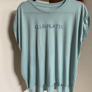 NWOT SUPER SOFT Club Pliates High Low Tshirt